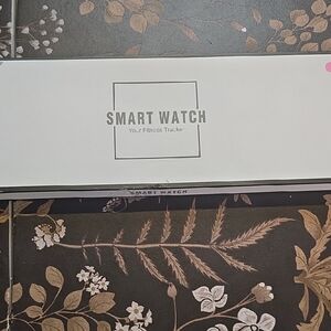 Smart Watch Fitness Tracker pink